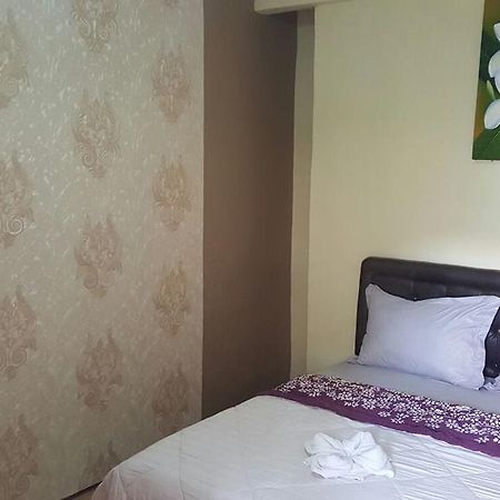 Adel'S Guest House Malang Kültér fotó