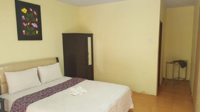 Adel'S Guest House Malang Kültér fotó