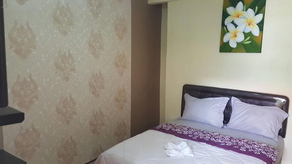 Adel'S Guest House Malang Kültér fotó